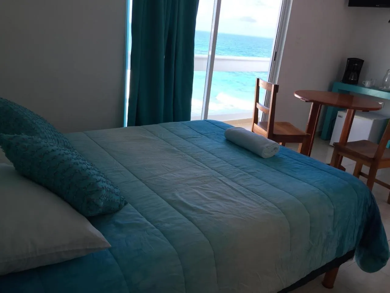 Homestay Habitacion Amanecer Turquesa #5 Isla Mujeres