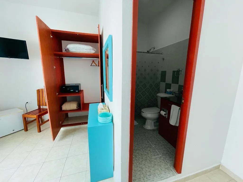 Habitación Amanecer Turquesa #5 Isla Mujeres 0*,  México